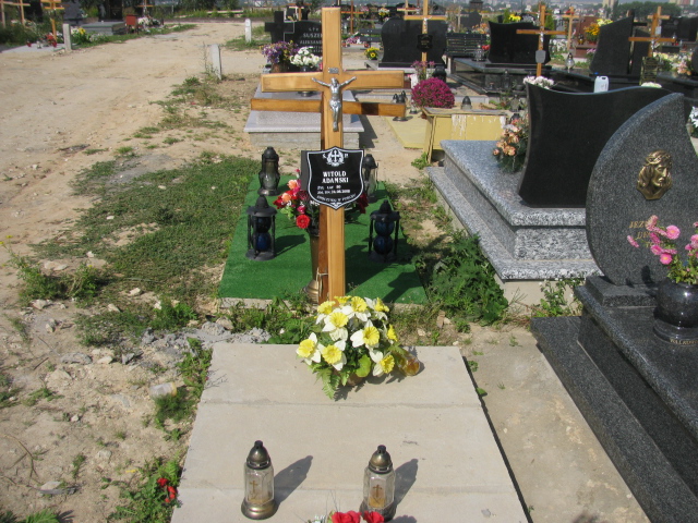 Grób Andrzej Adamski