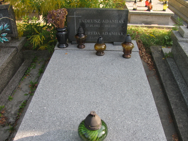 Grób Alfreda Adamiak