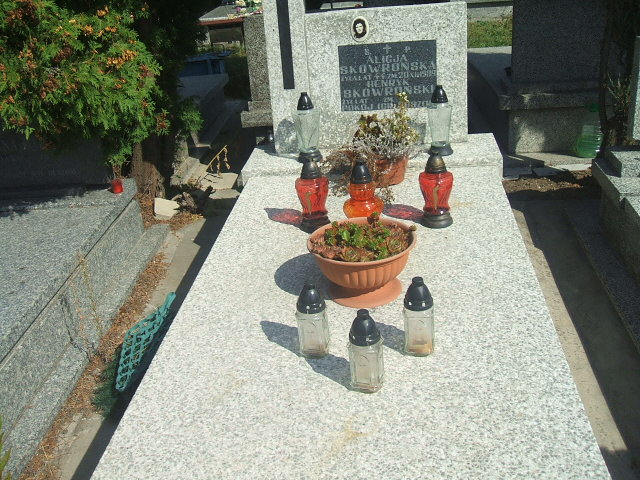 Grób Henryk Skowroński
