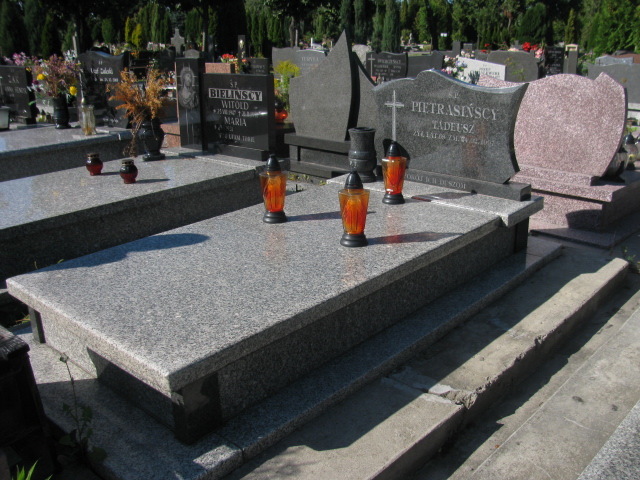 Grób Lucyna Pietrasińska