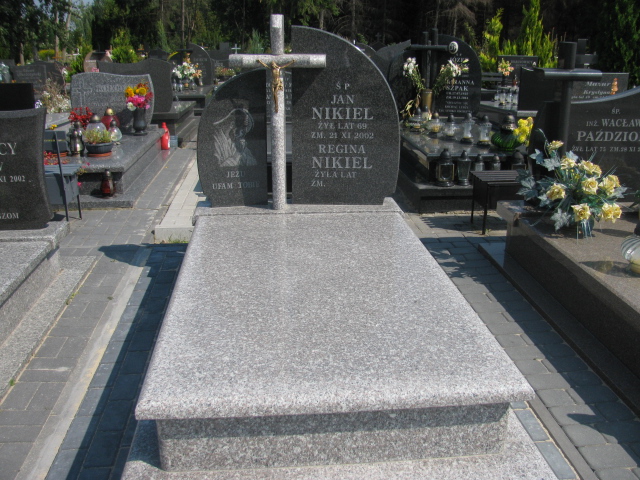 Grób Regina  Nikiel