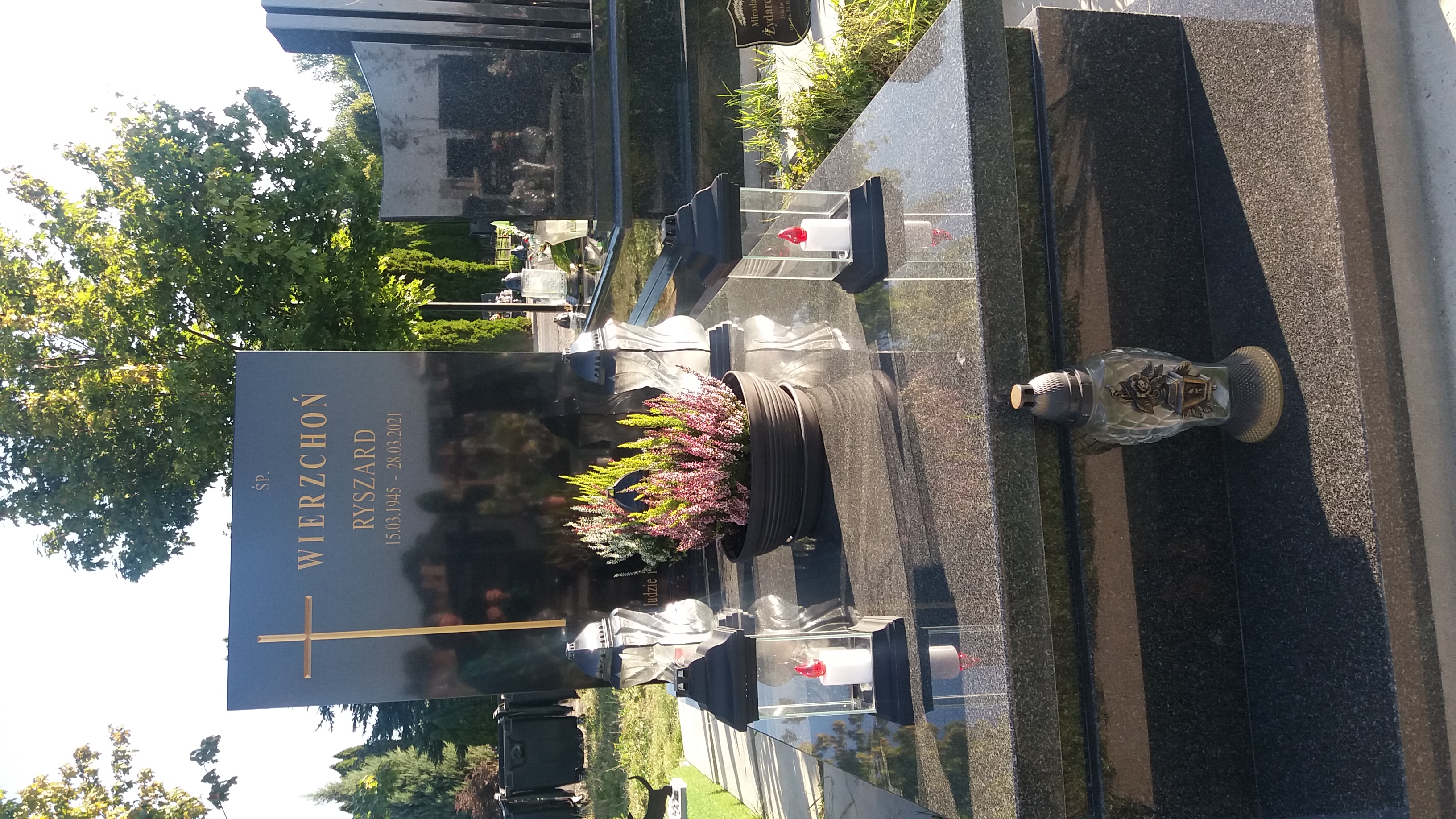 Grób Ryszard Wierzchoń